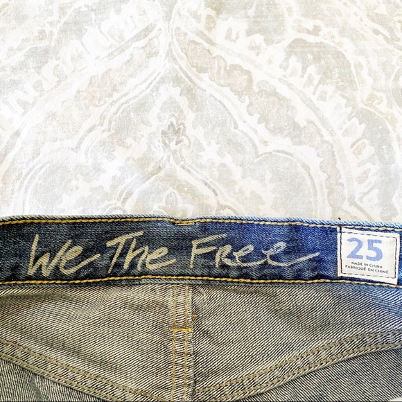 FREE PEOPLE Sophia Cutoff Denim Shorts 25 NWT - Picture 5 of 10